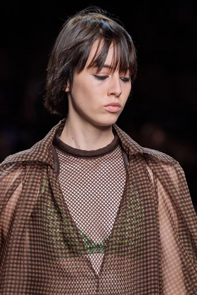 Look 96